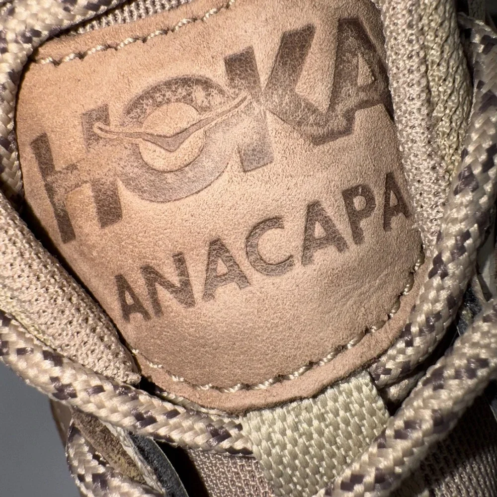Hoka One One Anacapa Low GTX Mens Sneaker 10.5D Dune Hiking Shoes Vibram GoreTex